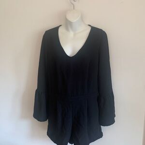 Massimo Fabbro Italy Black V-Neck Bell Sleeve Keyhole Romper w/Pockets Size 8